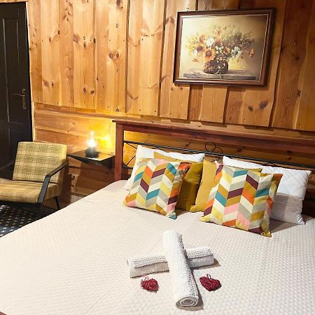 Cosy Apartment In Family Compound Turany Bagian luar foto